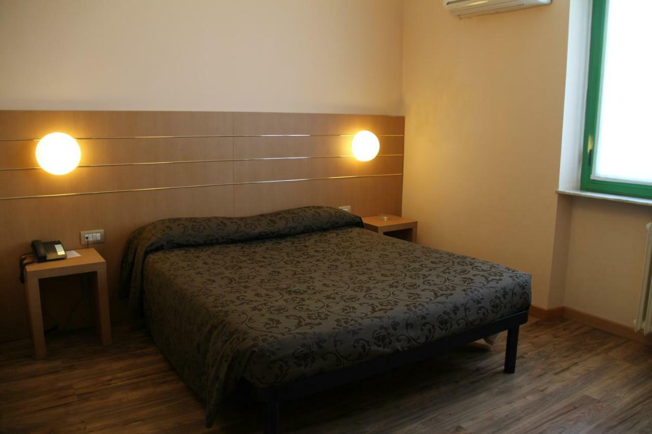 Albergo Nardini Lentate sul Seveso Dış mekan fotoğraf