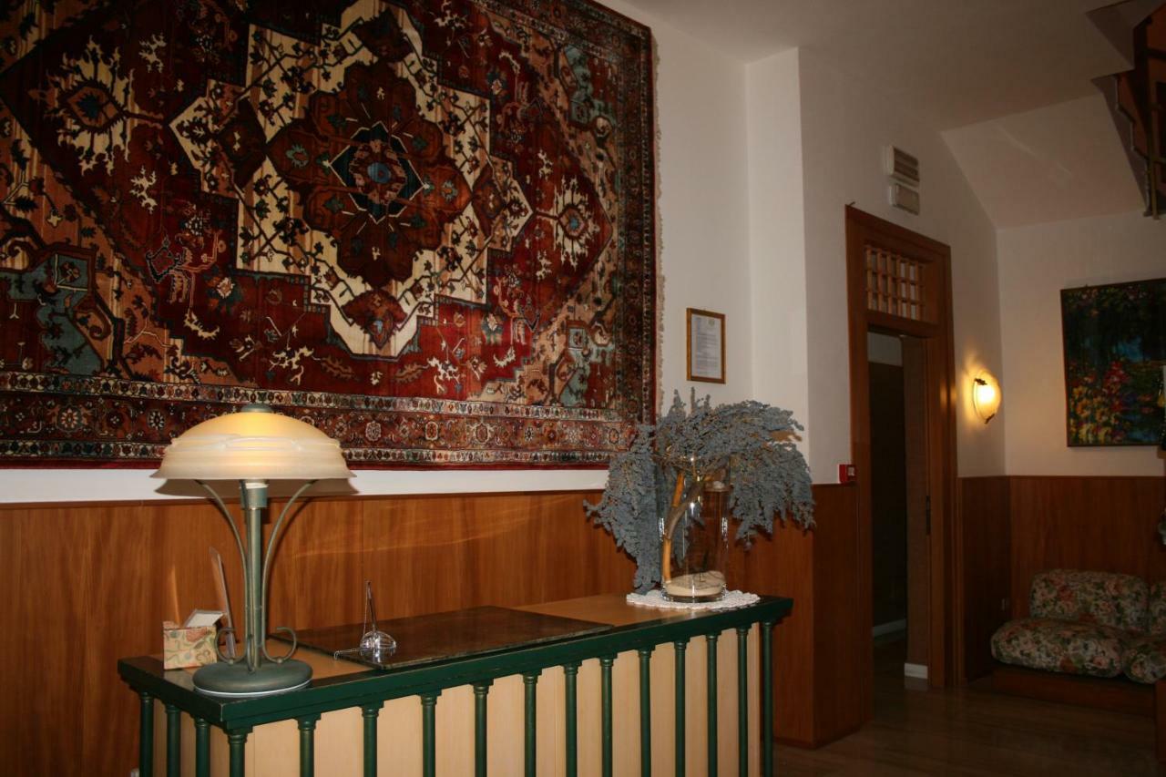 Albergo Nardini Lentate sul Seveso Dış mekan fotoğraf